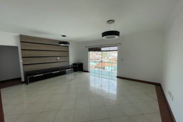 Sobrado Alto Padrão à venda no City América na Rua Emir Nogueira