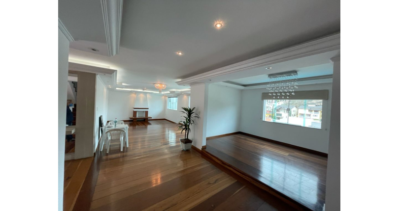 Sobrado Alto Padrão à venda no City América na Rua Emir Nogueira