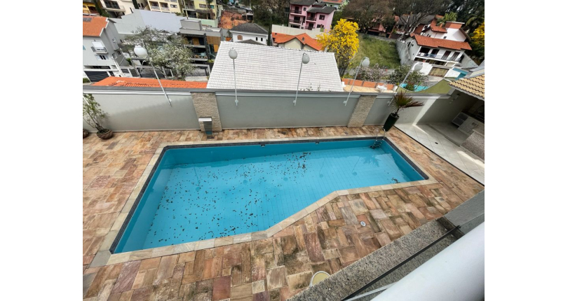 Sobrado Alto Padrão à venda no City América na Rua Emir Nogueira