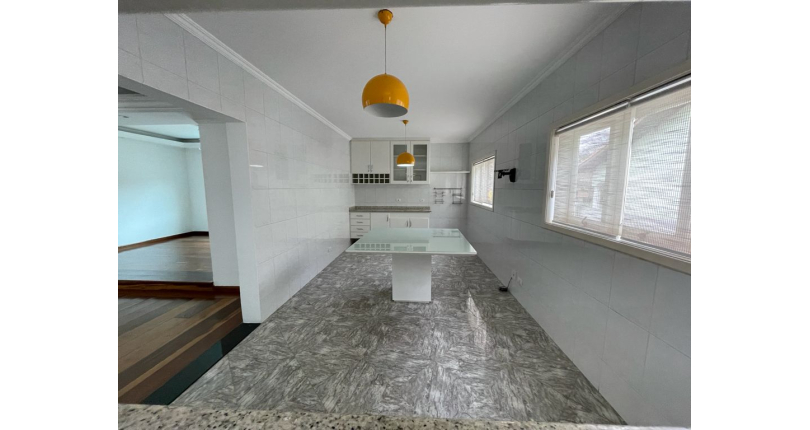 Sobrado Alto Padrão à venda no City América na Rua Emir Nogueira