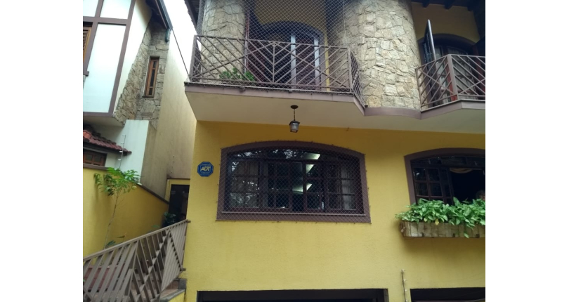 Sobrado à venda no City America na Avenida do Anastácio