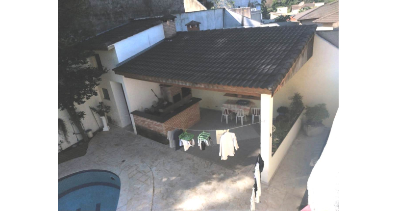 Sobrado à venda Avenida Cardeal Motta, City América - Imóveis à Venda