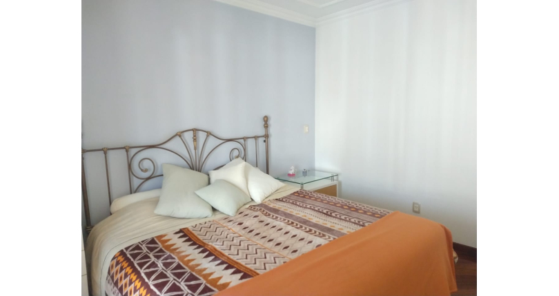 Sobrado à venda Avenida Cardeal Motta, City América - Imóveis à Venda