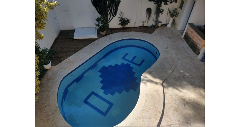 Sobrado à venda Avenida Cardeal Motta, City América - Imóveis à Venda