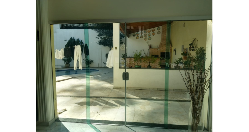 Sobrado à venda Avenida Cardeal Motta, City América - Imóveis à Venda